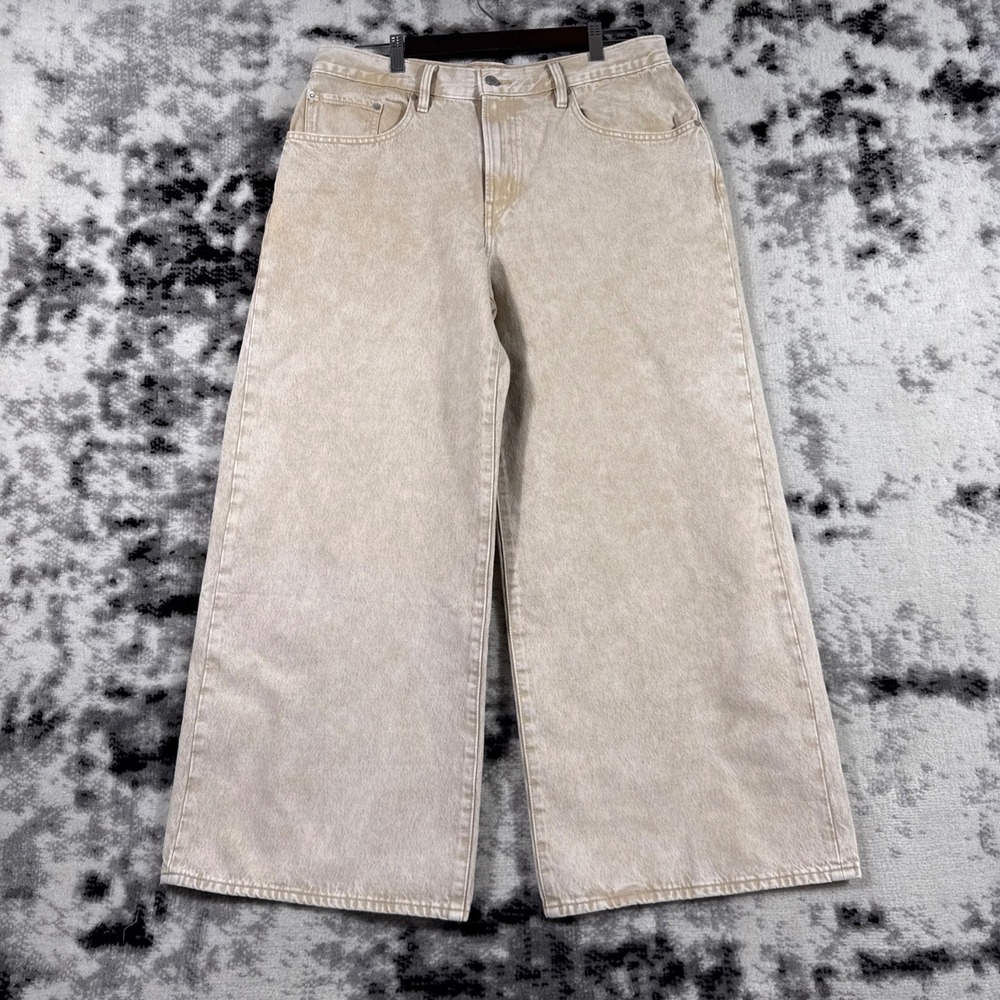 Levi's Wide Leg Jeans in Light Beige Wash